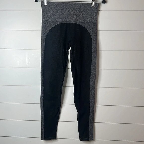 Spanx Marled Seamless Leggings Full Length. Size Large. - Picture 4 of 10